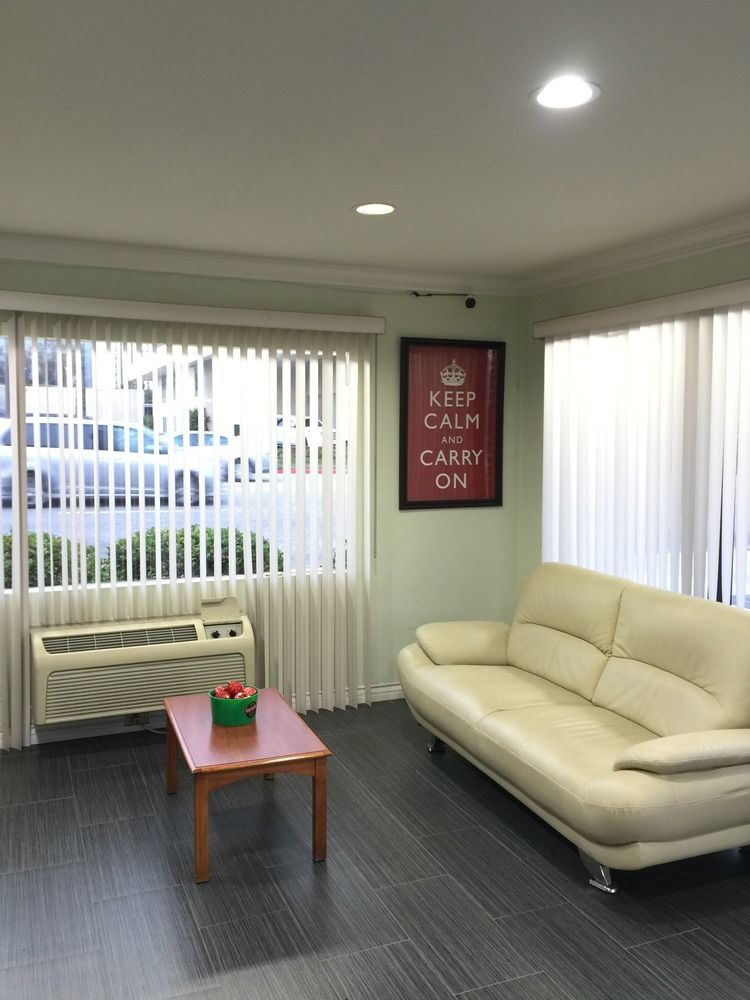 Hi-way Host Motel Pasadena